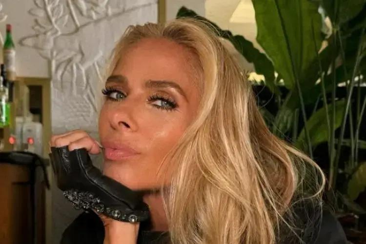 Adriane Galisteu se posiciona sobre críticas ao seu corpo nas redes sociais