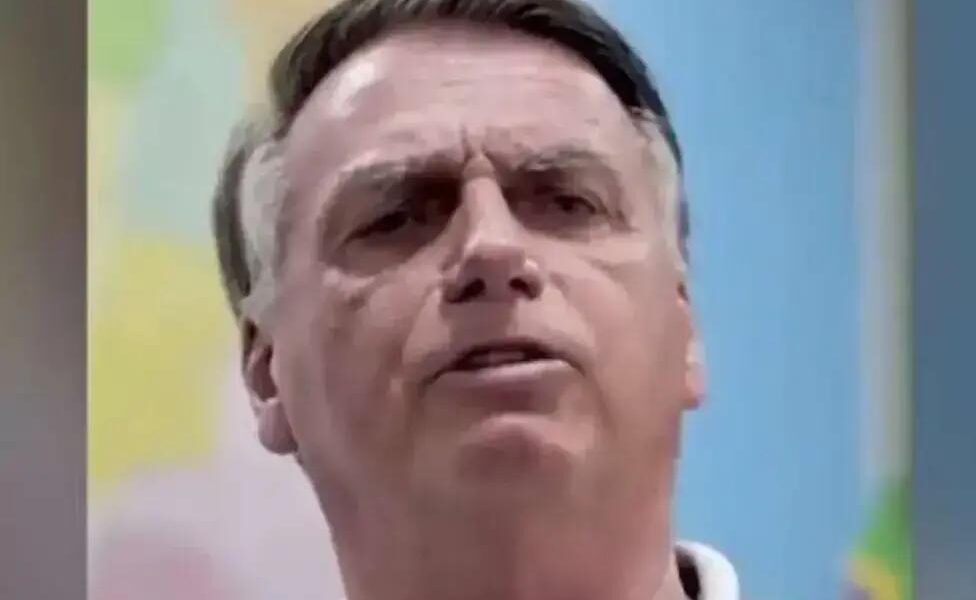 Bolsonaro denuncia perseguição e teme por sua vida
