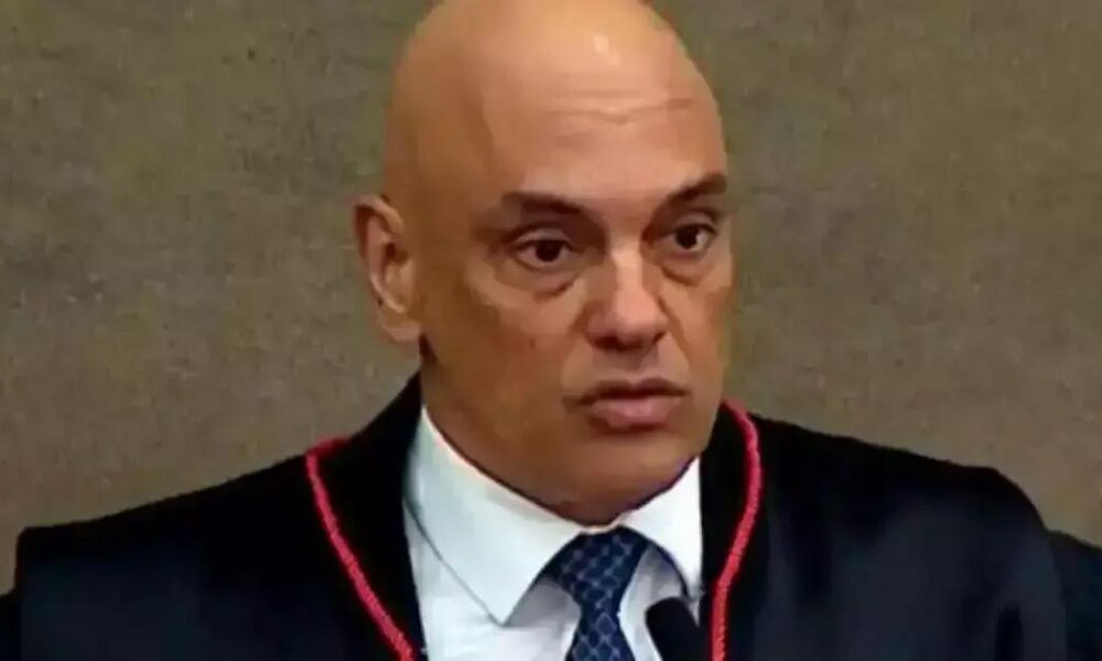 Pedido de prisão de Bolsonaro: Rogério Correia desafia Moraes