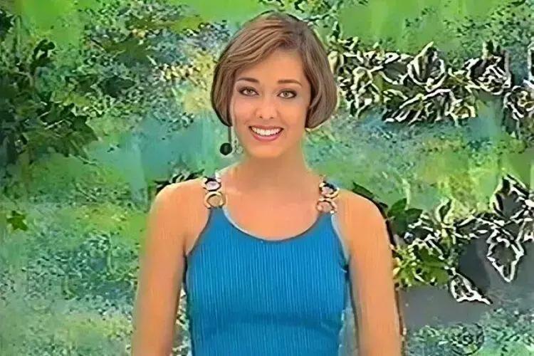 Tania Mara relembra sua trajetória no Fantasia do SBT