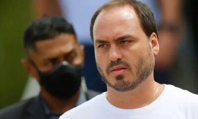 Carlos Bolsonaro critica governadores da direita: um recado urgente