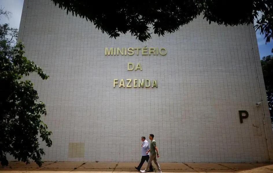 Dario Durigan se reúne com chefe do Swift sobre sanções e transações