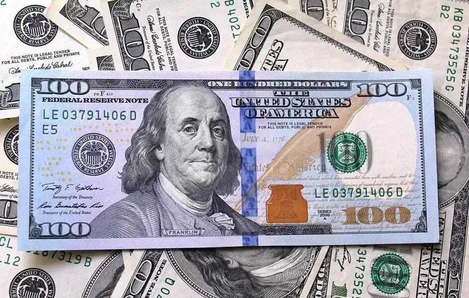 Entenda como o dólar impacta seus investimentos e a importância da diversificação