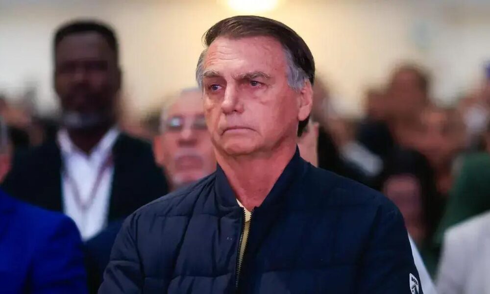 Senado aprova vistoria na prisão domiciliar de Bolsonaro por Damares