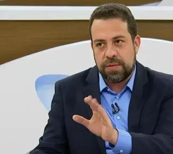 Guilherme Boulos toma posse e inicia jornada pelo Brasil