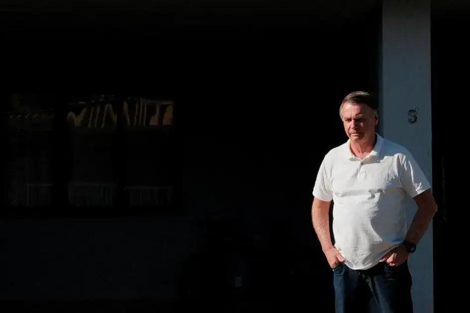 A nova rotina de Jair Bolsonaro na Papudinha: sol, caminhadas e quentinhas