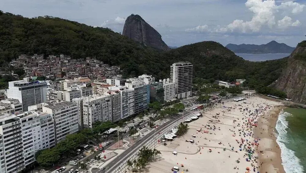 Como o calor extremo afeta a vida nas favelas do Rio de Janeiro