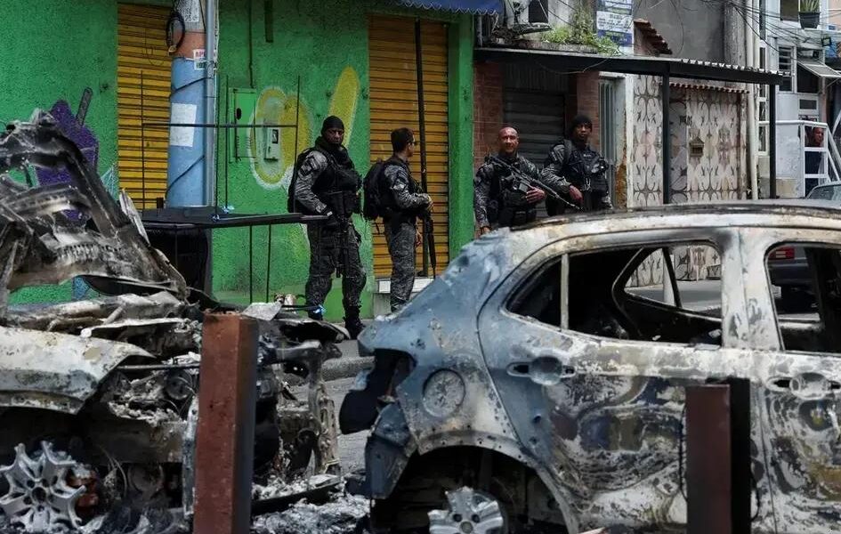 Como o tráfico de drogas se estrutura como uma empresa no Rio de Janeiro