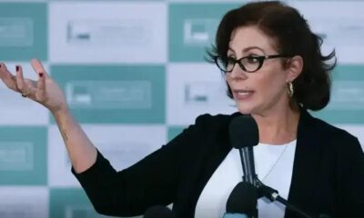 Defesa de Carla Zambelli pede troca de juízes na Itália