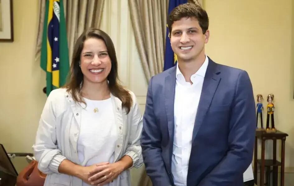 Desenterrando a polêmica: Monitoramento de secretário do Recife acirra tensões