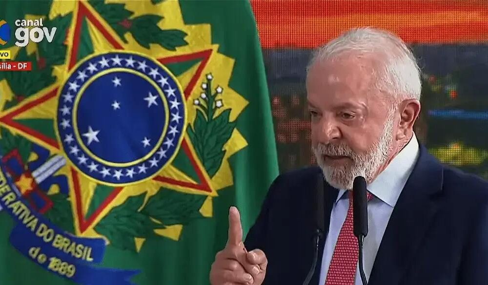 Lula veta PL da dosimetria que aliviava pena de golpistas