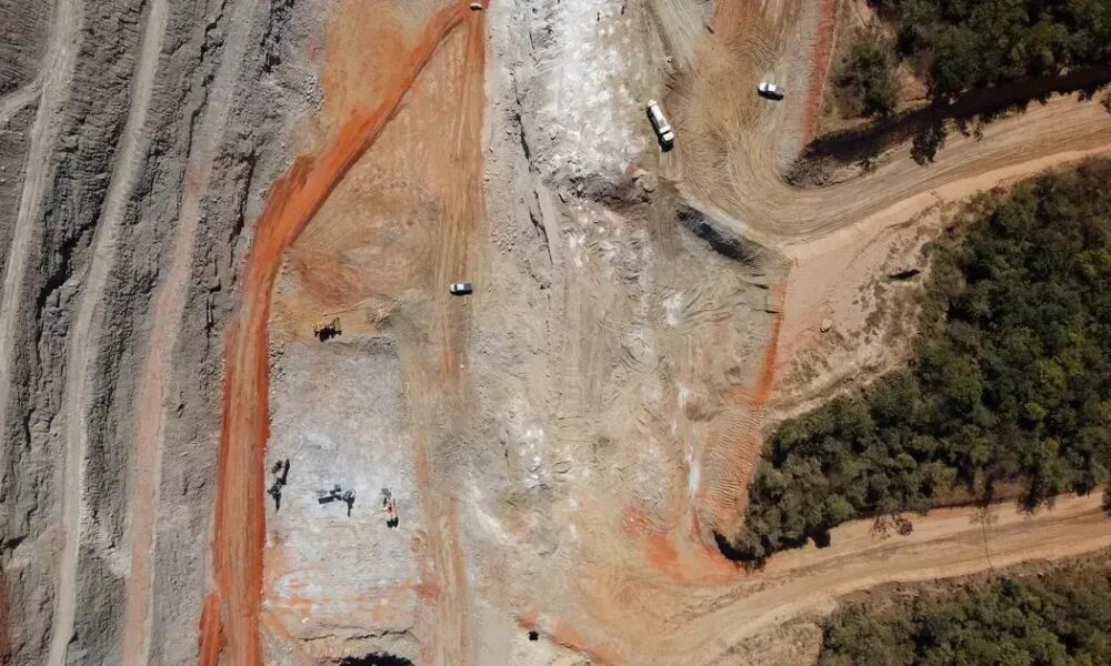 Ministério do Trabalho Interdita Pilhas da Sigma Lithium em Minas Gerais