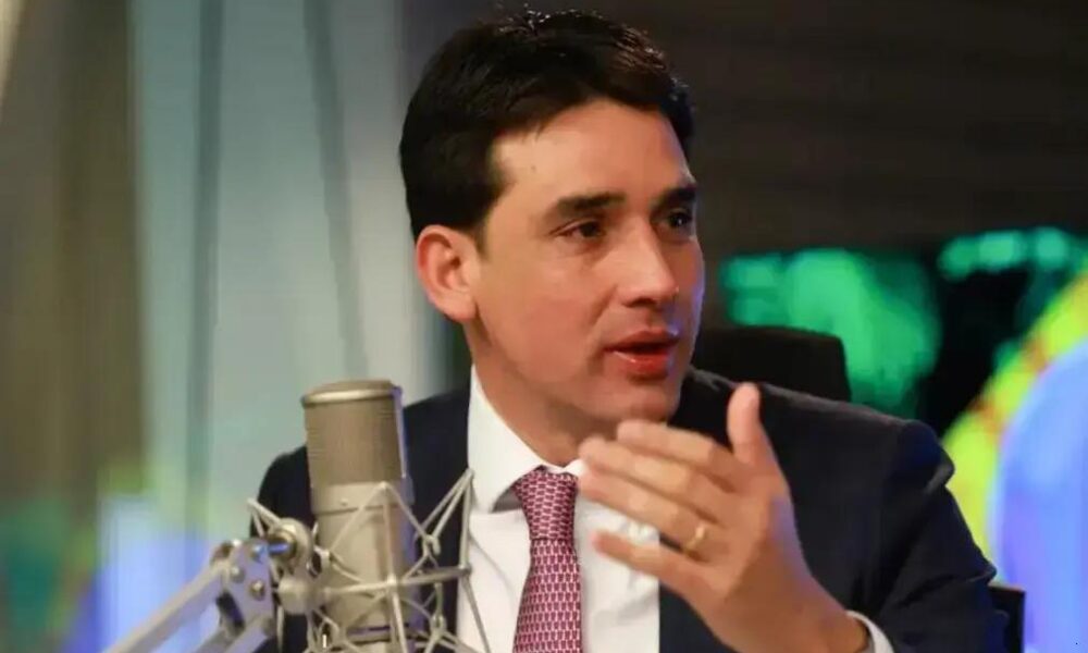 Ministro anuncia R$ 5,5 bilhões para financiamento de companhias aéreas