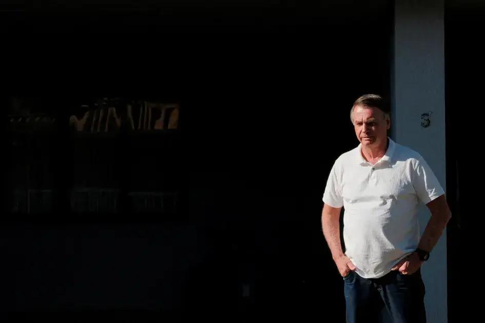 Prisão Domiciliar: A Melhor Alternativa para Jair Bolsonaro?