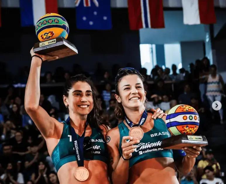 Carol Solberg é suspensa por comemorar prisão de Bolsonaro