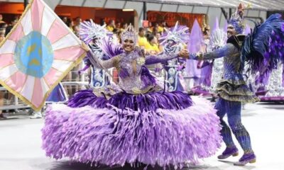 Desfiles de carnaval em São Paulo celebram a diversidade cultural e social