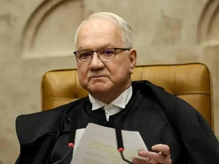 Fachin defende funcionalidade da Justiça em meio a crises financeiras no Brasil