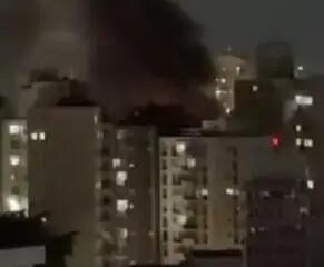 Incêndio de grandes proporções atinge armarinhos em Santo André