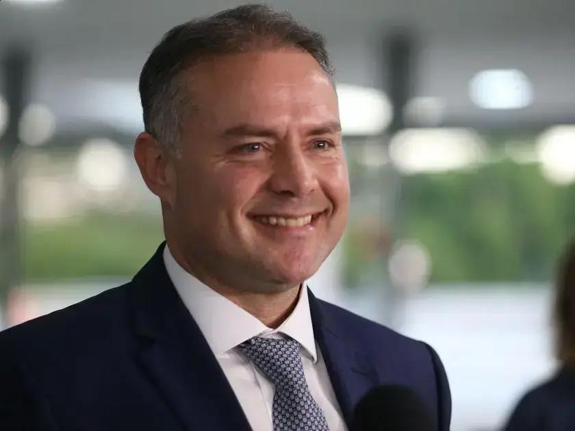 MDB pressiona Lula a ampliar alianças para a reeleição em 2026