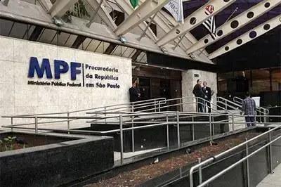 Procuradores buscam garantir direitos sobre penduricalhos em ação no STF